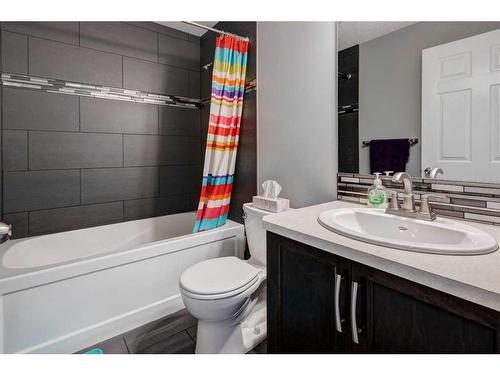 1881 Reunion Terrace Nw, Airdrie, AB - Indoor Photo Showing Bathroom