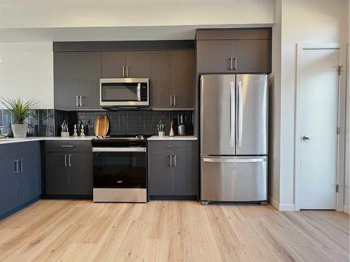 1201-80R Arbour Lake View, Calgary, AB - Indoor Photo Showing Kitchen