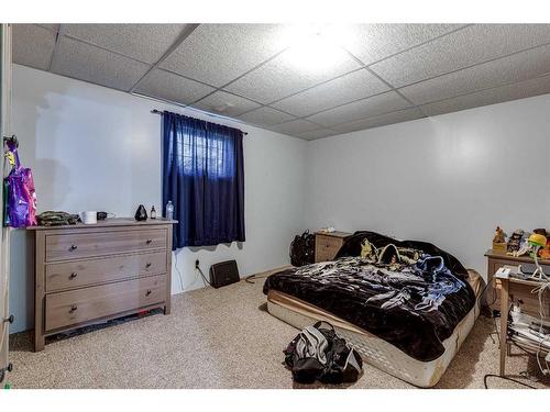 14538 29-4A Township, Hanna, AB - Indoor Photo Showing Bedroom