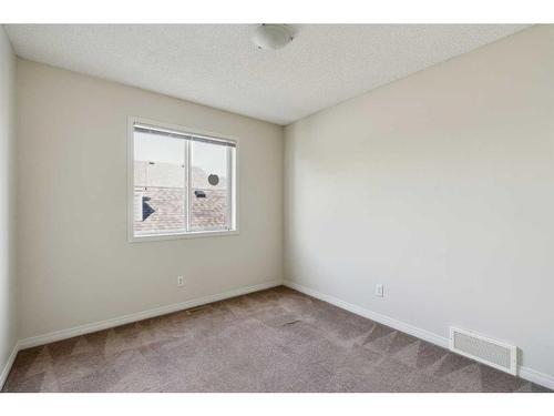 140 Bridlemeadows Common Sw, Calgary, AB - Indoor Photo Showing Other Room