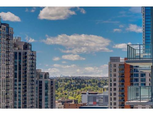 1702-901 10 Avenue Sw, Calgary, AB - Outdoor With Balcony With View