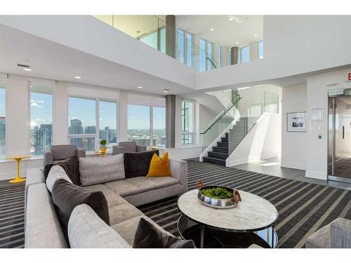 1702-901 10 Avenue Sw, Calgary, AB - Indoor Photo Showing Living Room