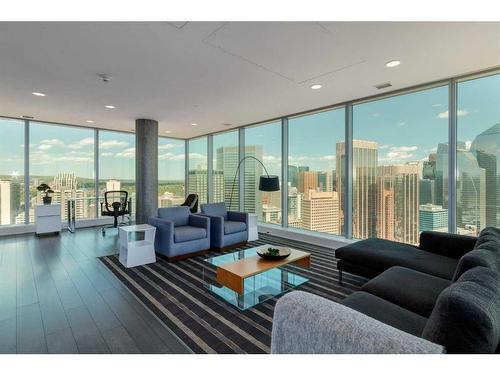 1702-901 10 Avenue Sw, Calgary, AB - Indoor Photo Showing Living Room