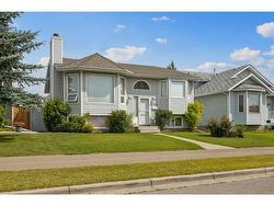 2851 Catalina Boulevard NE Calgary, AB T1Y 6R2