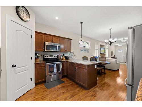 11 Violet Close, Olds, AB - Indoor Photo Showing Kitchen