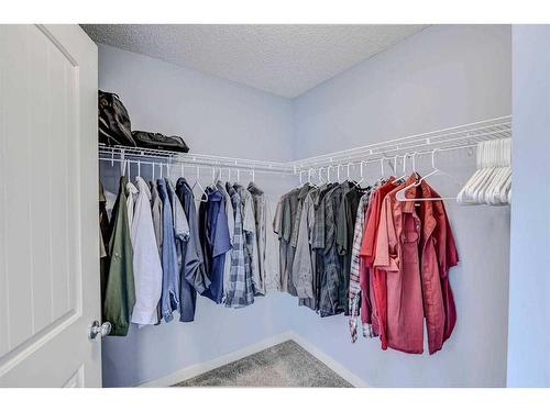 243 Copperpond Bay Se, Calgary, AB - Indoor With Storage