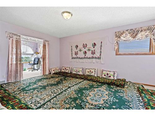 210 Coral Springs Place Ne, Calgary, AB - Indoor Photo Showing Bedroom