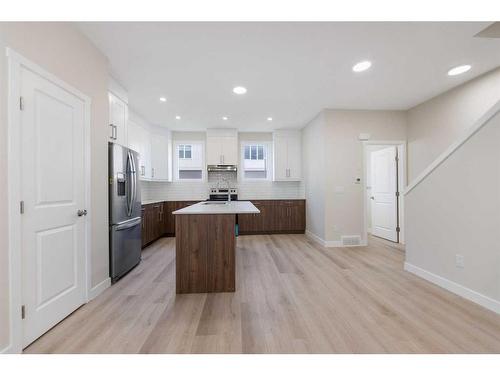 120 Corner Meadows Square Ne, Calgary, AB - Indoor Photo Showing Kitchen