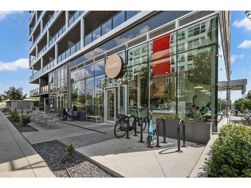 437-910 Centre Avenue Ne, Calgary, AB - Outdoor With Balcony