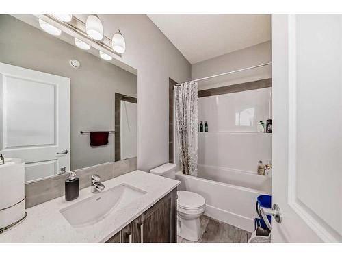 213 Livingston View Nw, Calgary, AB - Indoor Photo Showing Bathroom