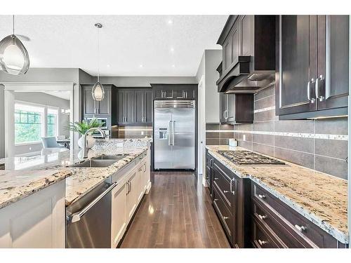 29 Elveden Point Sw, Calgary, AB - Indoor Photo Showing Kitchen With Double Sink With Upgraded Kitchen