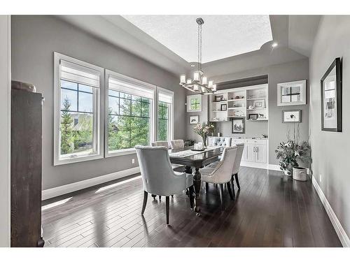 29 Elveden Point Sw, Calgary, AB - Indoor Photo Showing Dining Room