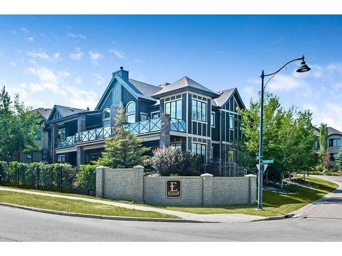 29 Elveden Point Sw, Calgary, AB - Outdoor With Balcony