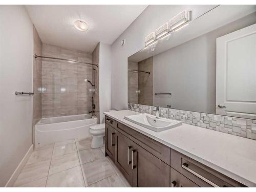 22 Timberline Place Sw, Calgary, AB - Indoor Photo Showing Bathroom