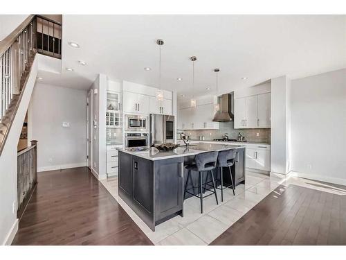 22 Timberline Place Sw, Calgary, AB - Indoor Photo Showing Kitchen With Upgraded Kitchen