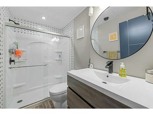 8 Seton Terrace Se, Calgary, AB - Indoor Photo Showing Bathroom