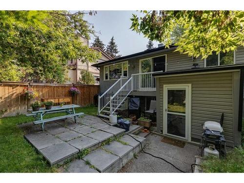 2213, 2215 23 Street Sw, Calgary, AB - Outdoor