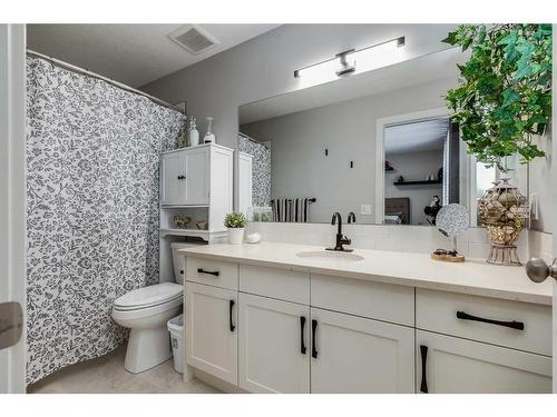 1357 Legacy Circle Se, Calgary, AB - Indoor Photo Showing Bathroom