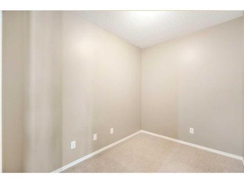 404-15 Saddlestone Way Ne, Calgary, AB - Indoor Photo Showing Other Room