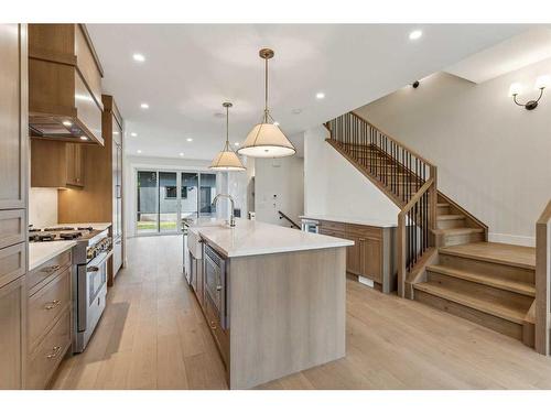 2220 22 Avenue Sw, Calgary, AB - Indoor Photo Showing Kitchen With Upgraded Kitchen