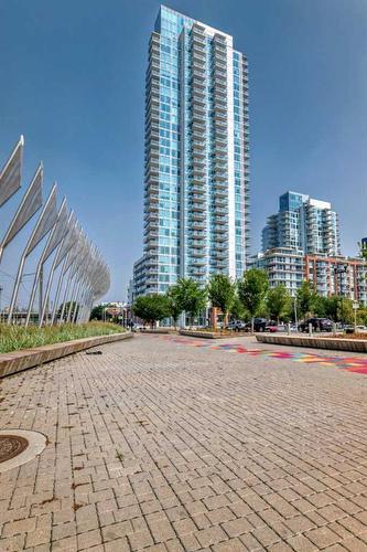 1002-510 6 Avenue Se, Calgary, AB - Outdoor With Facade