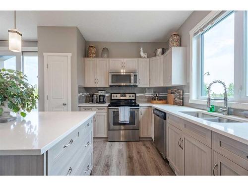 193 Mahogany Drive Se, Calgary, AB - Indoor Photo Showing Kitchen With Double Sink