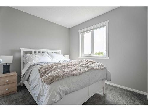 193 Mahogany Drive Se, Calgary, AB - Indoor Photo Showing Bedroom