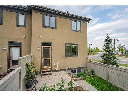 193 Mahogany Drive Se, Calgary, AB - Outdoor