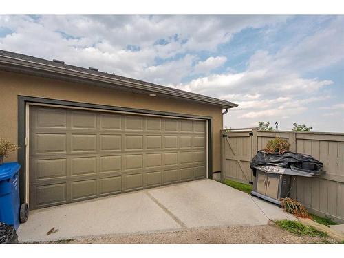 193 Mahogany Drive Se, Calgary, AB - Outdoor