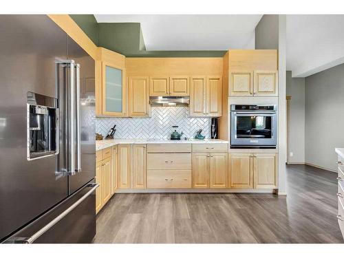 280149 Range Road 262, Rural Rocky View County, AB - Indoor Photo Showing Kitchen