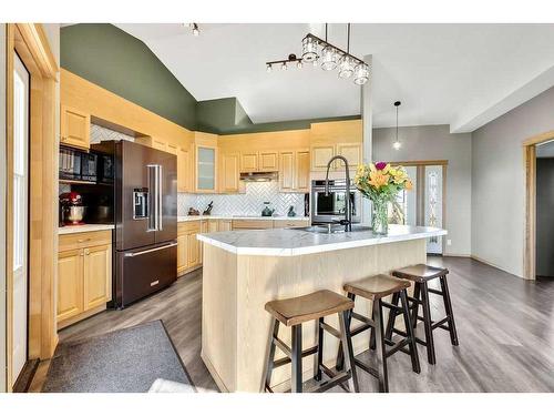 280149 Range Road 262, Rural Rocky View County, AB - Indoor Photo Showing Kitchen