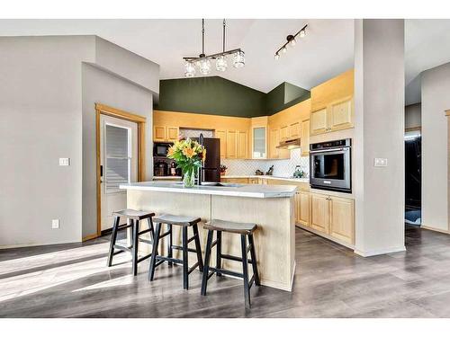 280149 Range Road 262, Rural Rocky View County, AB - Indoor Photo Showing Kitchen