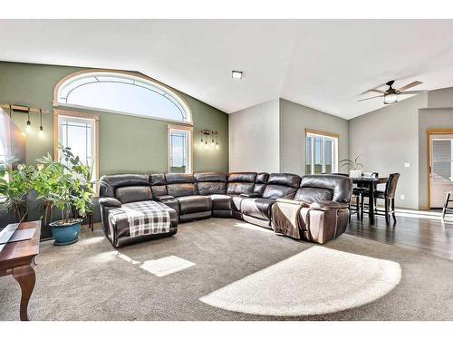 280149 Range Road 262, Rural Rocky View County, AB - Indoor Photo Showing Living Room