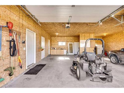 280149 Range Road 262, Rural Rocky View County, AB - Indoor Photo Showing Garage