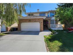 132 Douglas Woods Drive SE Calgary, AB T2Z 1K8