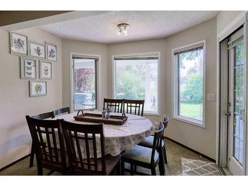 132 Douglas Woods Drive Se, Calgary, AB - Indoor Photo Showing Dining Room