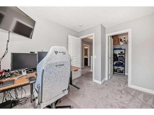 67 Masters Crescent Se, Calgary, AB - Indoor Photo Showing Office