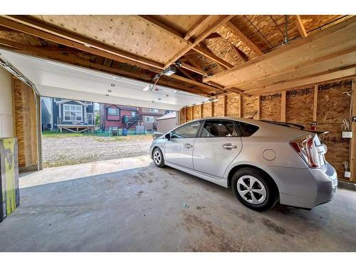 67 Masters Crescent Se, Calgary, AB - Indoor Photo Showing Garage