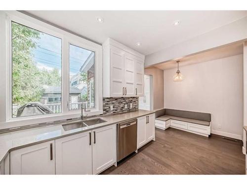 1612 Bowness Road Nw, Calgary, AB - Indoor Photo Showing Kitchen With Double Sink