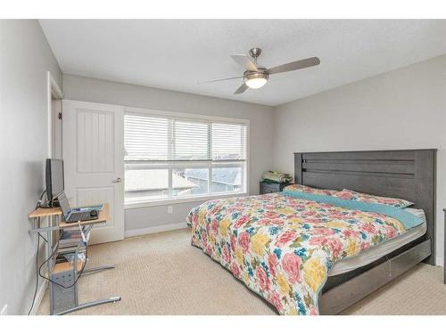 509-355 Nolancrest Heights Nw, Calgary, AB - Indoor Photo Showing Bedroom