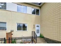 208-2211 19 Street NE Calgary, AB T2E 4Y5