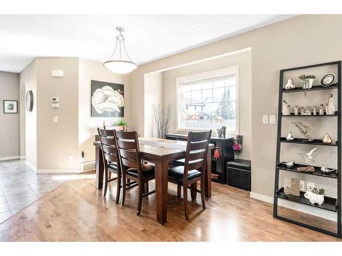 69 Cranberry Avenue Se, Calgary, AB - Indoor Photo Showing Dining Room