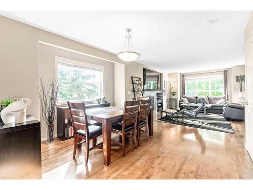 69 Cranberry Avenue Se, Calgary, AB - Indoor Photo Showing Dining Room