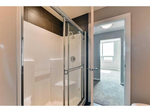 3107-210 15 Avenue Se, Calgary, AB - Indoor Photo Showing Bathroom