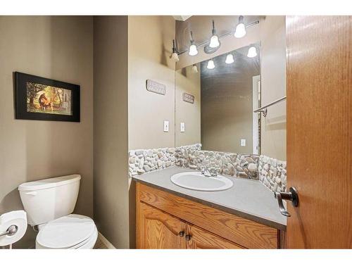 231192 Forestry Way, Rural Rocky View County, AB - Indoor Photo Showing Bathroom