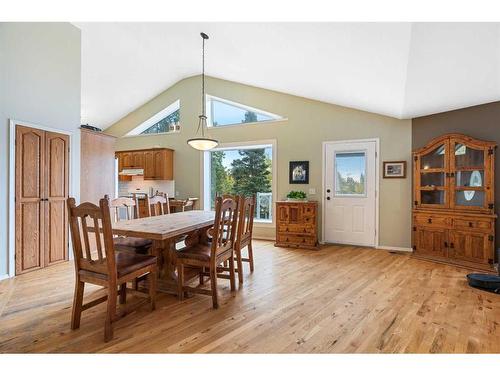 231192 Forestry Way, Rural Rocky View County, AB - Indoor Photo Showing Dining Room