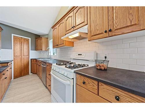 231192 Forestry Way, Rural Rocky View County, AB - Indoor Photo Showing Kitchen