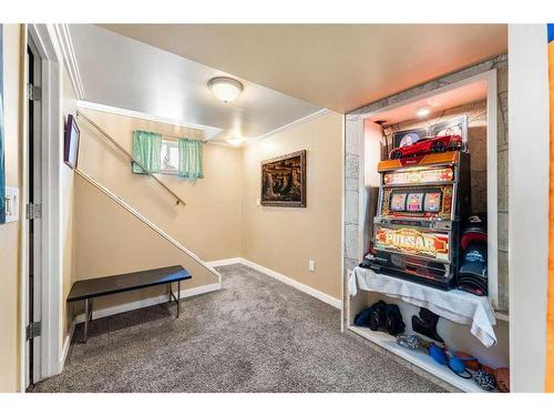 3411 Bowcliffe Crescent Nw, Calgary, AB - Indoor