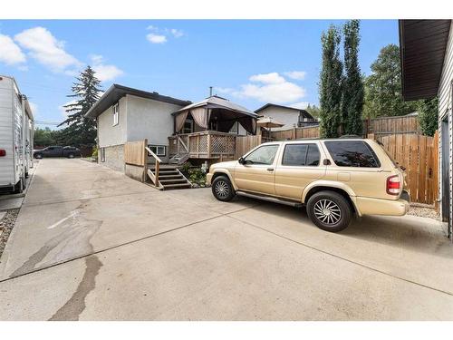 3411 Bowcliffe Crescent Nw, Calgary, AB - Outdoor With Exterior