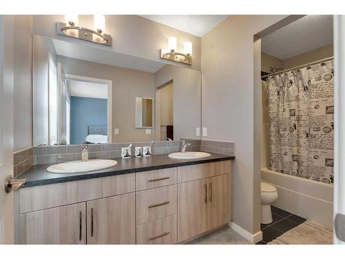 383 Redstone Drive Ne, Calgary, AB - Indoor Photo Showing Bathroom